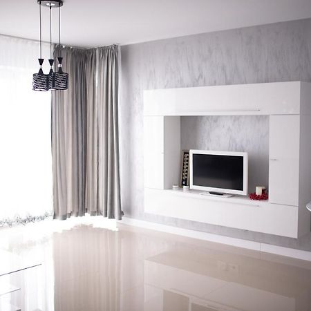 Apartament Denissia Oradea Buitenkant foto