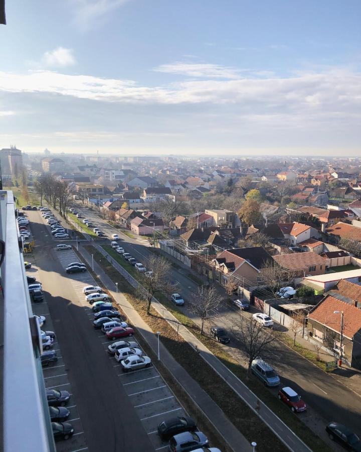 Apartament Denissia Oradea Buitenkant foto
